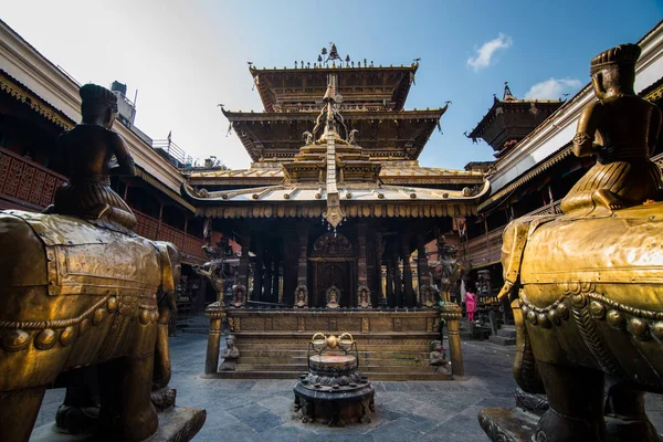 Katmandou Népal Octobre 2018 Hiranya Varna Mahavihar Temple Est Situé — Photo
