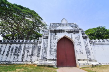 Kraliyet Sarayı Phra Na rai Ratchaniwet müzesinin iç kapısı, Lop buri Tayland.