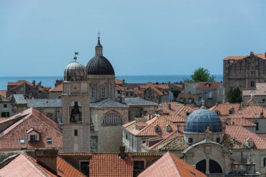 Dubrovnik Adriyatik Denizi üzerinde Hırvat bir şehirdir. Akdeniz, bir liman ve merkezi Dubrovnik Neretva County en önemli turistik yerlerinden biridir. 1979 yılında, Dubrovnik şehir Unesco listesinde dünya ona katıldı.