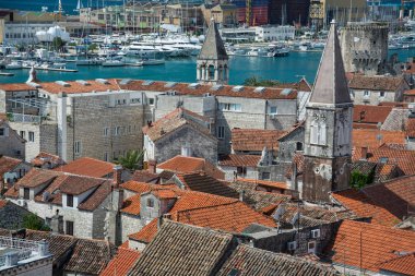 Trogir bir tarihi liman ilçesinde split-Dalmaçya, Hırvatistan Adriyatik kıyısındaki yeri,