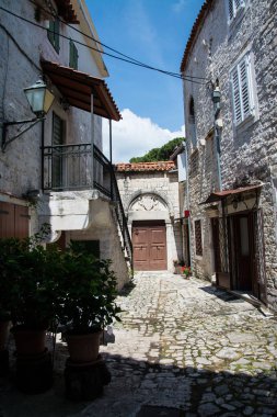 Trogir bir tarihi liman ilçesinde split-Dalmaçya, Hırvatistan Adriyatik kıyısındaki yeri,