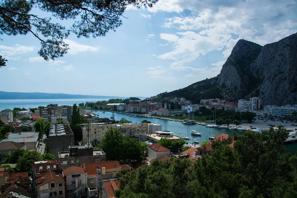 Omis Ist Eine Stadt Und Hafen Der Dalmatischen Region Kroatien — Stockfoto