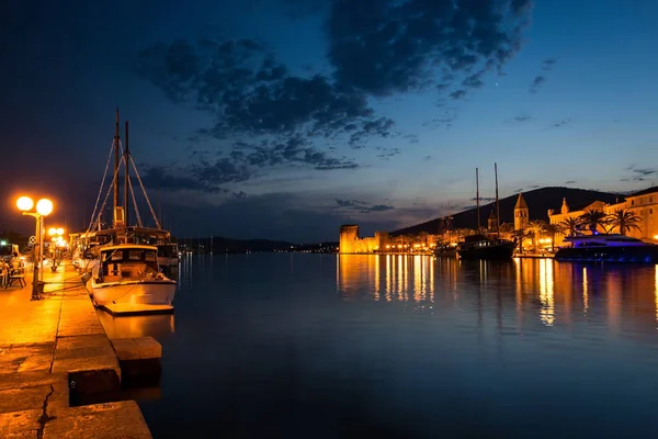 Trogir Miasto Port Wybrzeżu Adriatyku Split Dalmacja Chorwacja — Zdjęcie stockowe