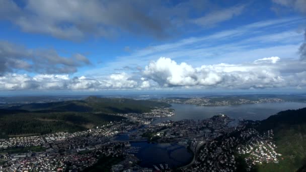 ベルゲン都市とノルウェーの西海岸にホルダラン県の自治体は します — ストック動画