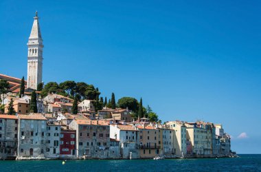 Rovinj Hırvatistan 'ın kuzey Adriyatik Denizi' nde yer alan bir kenttir..