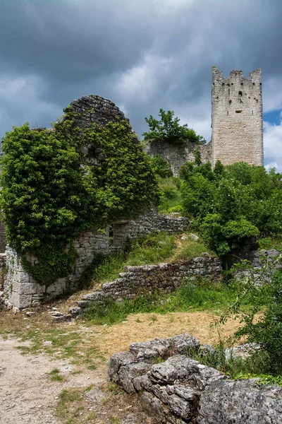 Dvigrad Adalah Sebuah Kota Abad Pertengahan Yang Ditinggalkan Pusat Istria — Stok Foto