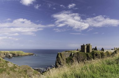 Dunnottar, Aberdeenshire, İskoçya'da bir kale bir harabe kalesidir. Eylül ayında çekilmiş fotoğrafı.