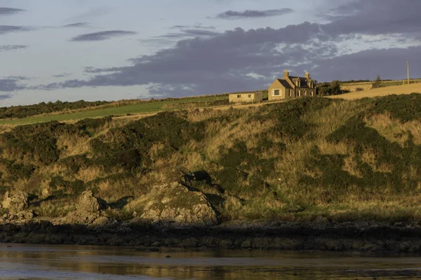 Dornoch Firth 스코틀랜드 하일랜드의 해안에 섬이다 — 스톡 사진