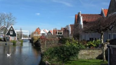 Edam, Hollanda 'nın Nordholland ilçesine bağlı küçük bir köydür..