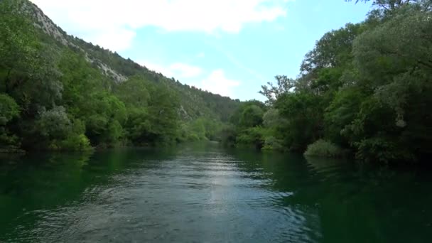 塞蒂纳是克罗地亚南部的一条河 它流入亚得里亚海 — 图库视频影像