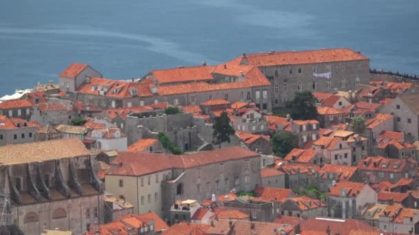 杜布罗夫尼克是克罗地亚亚得里亚海上的一座城市 它是地中海最著名的旅游目的地之一 — 图库视频影像