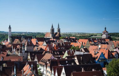 Rothenburg ob der Tauber, Almanya 'nın Bavyera eyaletinde yer alan bir şehirdir..