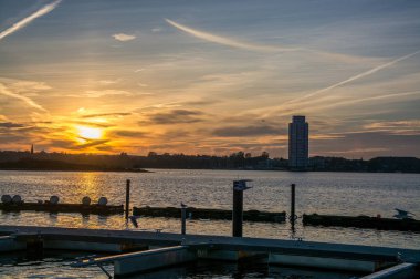 Sleswick s, Almanya'nın kuzeyinde Schleswig-Holstein kuzeydoğu kesiminde bir kasaba.