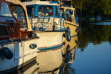 Havel Kuzey-Doğu Almanya ' nın Mecklenburg-Vorpommern eyaletinde, Brandenburg, Berlin ve Saksonya-Anhalt Alman durumları arasında akan bir nehirdir.