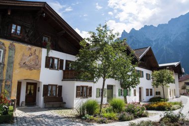 Mittenwald, Almanya 'da Bavyera eyaletinde yer alan bir şehirdir.. 