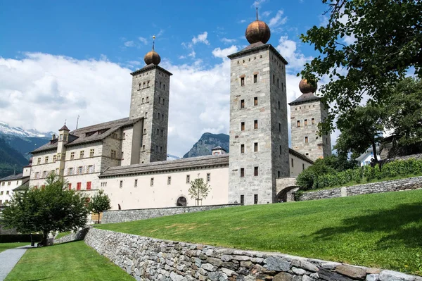 斯托克珀宫是在1651年至1671年之间建造的一座城堡 位于瑞士布里格格利斯 — 图库照片