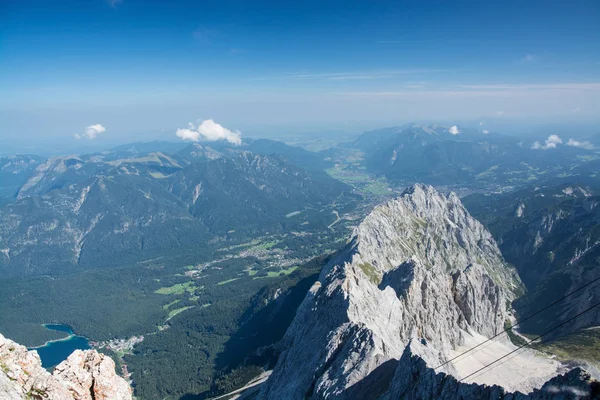 Zugspitze Adalah Puncak Tertinggi Dari Pegunungan Wetterstein Serta Gunung Tertinggi — Stok Foto