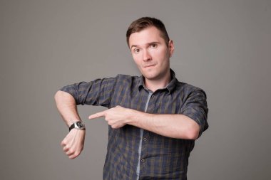 Bir zaman kontrol Avrupa kızgın adam. Zaman yönetimi kavramı