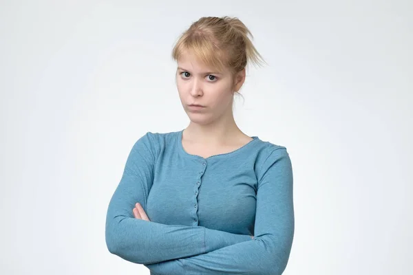 Young Angry Woman Blue Shirt Folded Her Arms Isolated Studio — Stock Photo, Image