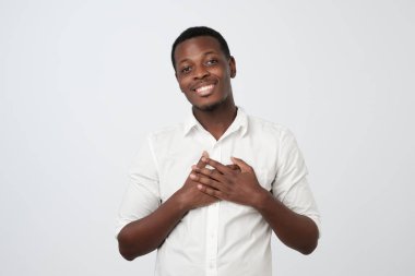 Mutlu dostu Afrika adam iltifat duymak içerik varlık ifade eder onun Şükran ve teşekkür