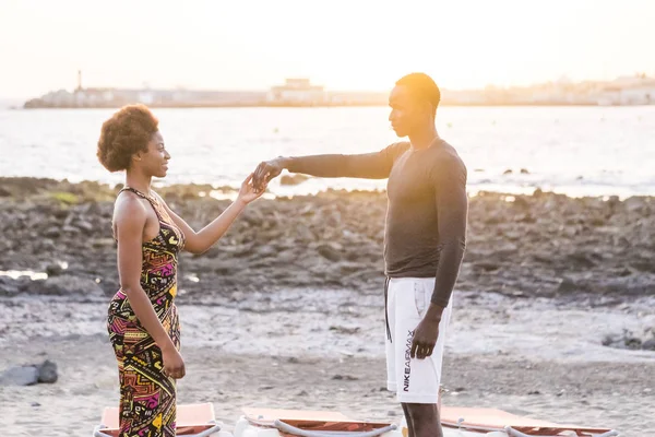Black Race African American Couple Ready Dance Together Beach Sunset — Stock Photo, Image