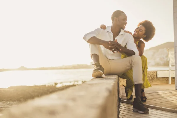 Beautiful Black Race African Couple Love Vacation Sit Enjoying Together — Stock Photo, Image