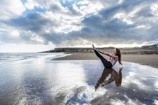 Cvičení Pilates Fitness Mají Péči Tělo Odpočinek Zůstat Pozici Pro — Stock fotografie