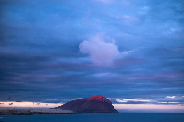 Beau Paysage Tenerife Montana Roja Lors Coucher Soleil Bleu Avec — Photo