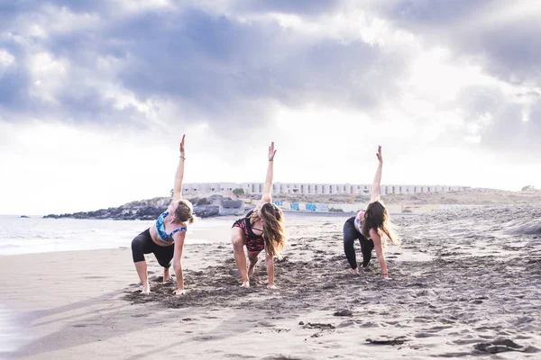 Group Three People Women Friends Exercises Balance Strength Yoga Pilates — Stock Photo, Image