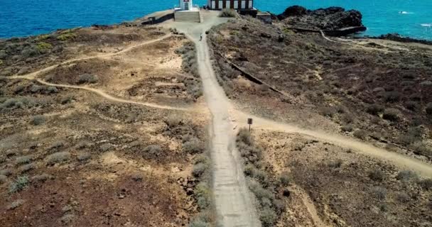 Fahrradtour Zum Leuchtturm Ufer Mit Meer Hintergrund — Stockvideo