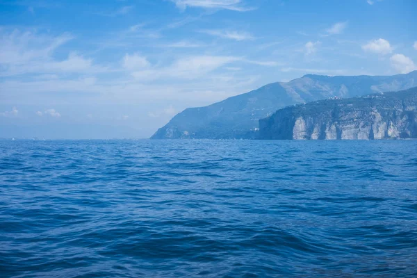 Výhled Moře Výletní Lodi Neapole Cliff Vulkán Vesuv Kampánie Itálie — Stock fotografie