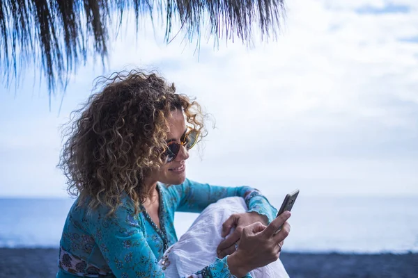 Middle Age Curly Woman Technology Addicted Share Read Social Media — Stock Photo, Image