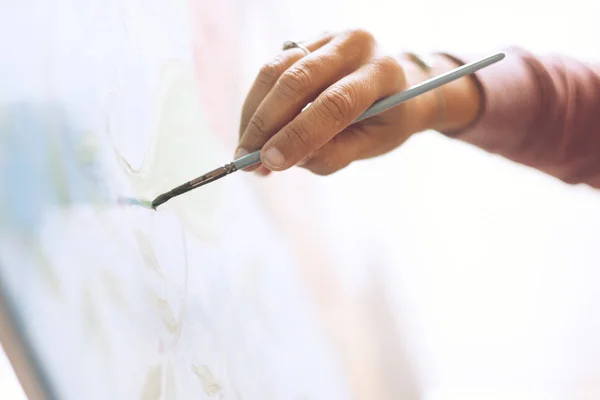 Close Shot Hand Painting Canvas Brush — Zdjęcie stockowe