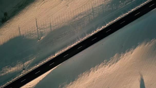Εναέρια Θέα Του Δρόμου Αυτοκίνητο Στην Έρημο — Αρχείο Βίντεο