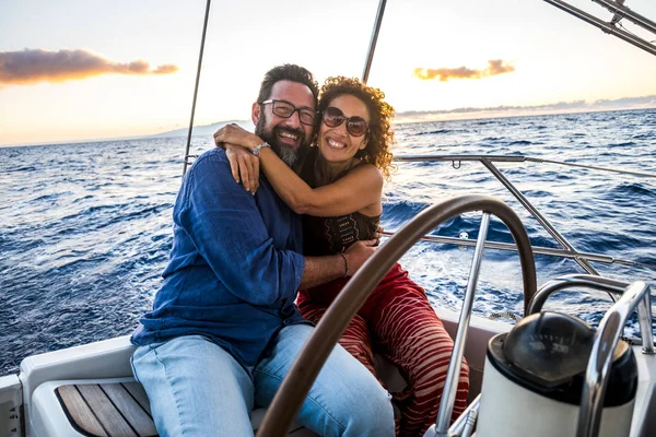 Happy Couple Enjoying Sail Boat Trip Summer Holiday Vacation — Stock Photo, Image