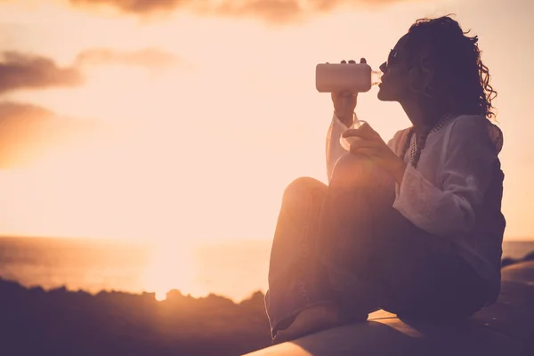 Happy Free Woman Alone Enjoying Sunset Coast Ocean View Drinking — Stock Photo, Image