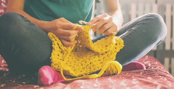 Woman Knits Crochet Girl Sits Couch Knits Knitting Yarn Crochet — Stock Photo, Image