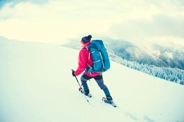 Man Snowshoes Trekking Sticks Mountains Winter Trip Climbing Climber Beautiful — Stock Photo, Image