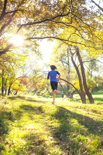Runner Flight Phase Girl Runs Autumn Park Slender Woman Trains — Stock Photo, Image