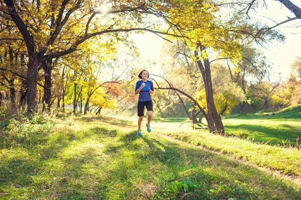 Girl Runs Autumn Park Slender Woman Trains Nature Sports Forest — Stock Photo, Image