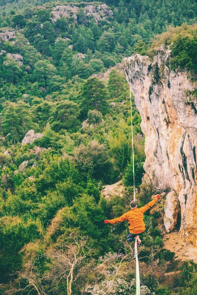 Highline στα βουνά. — Φωτογραφία Αρχείου