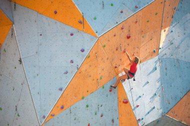 Yapay bir rahatlama dağcı trenlerde.