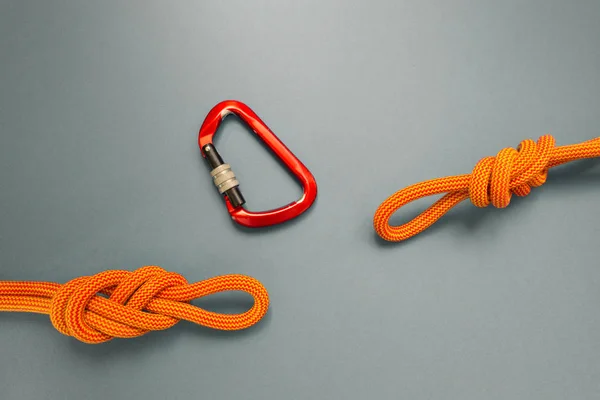 Equipment for climbing and mountaineering. — Stock Photo, Image
