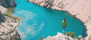 Kanyon dibinde nehir Bend.