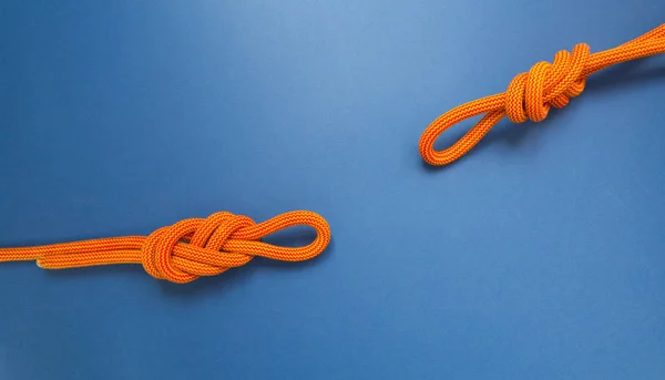 Dos nudos de cuerda trepadora . — Foto de Stock