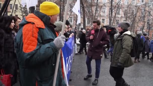 Mosca Russia Febbraio 2019 Marcia Commemorativa Nemtsov Giornalista Del Canale — Video Stock