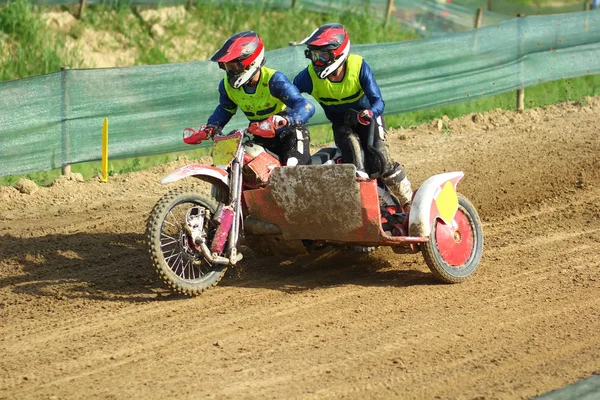 Atletas Motocross Sidecar Pista Terra — Fotografia de Stock