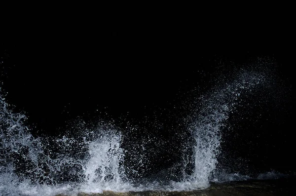 夜の黒海の波のしぶき — ストック写真