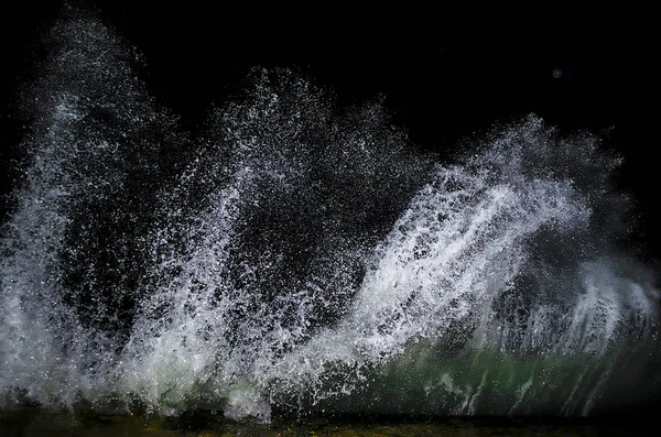 Salpicando Ola Mar Negro Noche — Foto de Stock