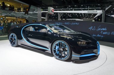 Bugatti Chiron 0-400-0 araba IAA Frankfurt Otomobil Fuarı'nda